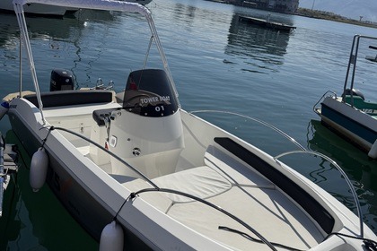 Hire Boat without licence  Giupex 175 Torre Annunziata