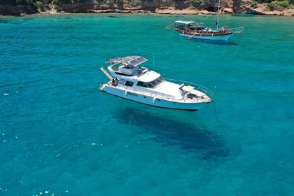 Hire Motor yacht Gurmeyat with Jacuzzi Bodrum