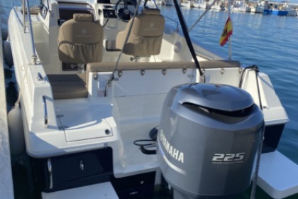 FAMILY BOAT IN FORMENTERA // PACIFCRAFT 700 SUN DAY