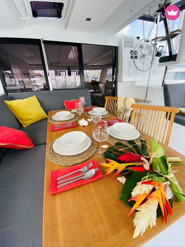 Catamaran Fountaine Pajot ISLA 40 11.73m 5
