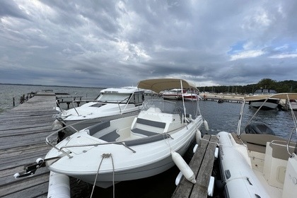 Charter Motorboat Pacific Craft Open 670 Biscarrosse