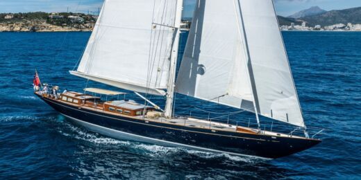 Charter Holland Jachtbouw Truly Classic 90 Sailing yacht (2009) in ...