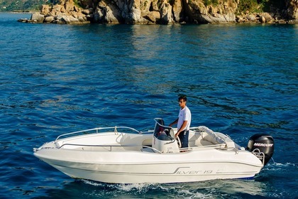 Charter Boat without licence  silver 19 Cefalù