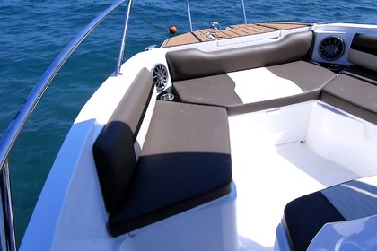 karnic 200hp mercury , 7,5m length