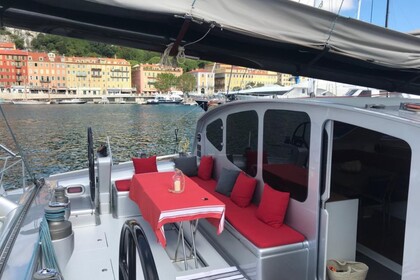 Catamaran Carrera 57