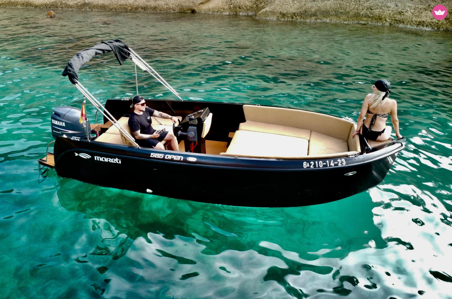 Bateau à moteur MARETI 585 OPEN BLACK 100cv 5