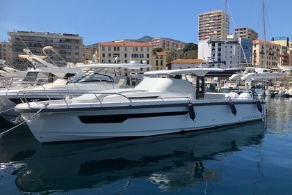 Charter Motorboat Nimbus T11 Porto-Vecchio