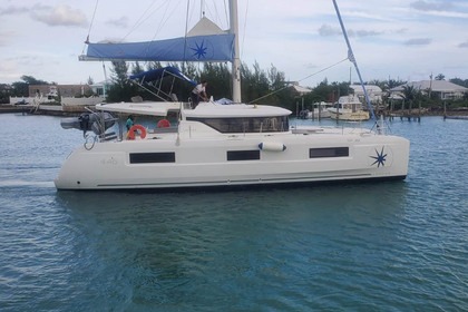power catamaran rental bahamas