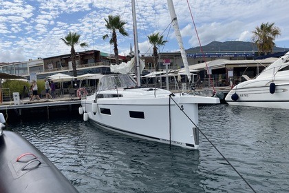 Noleggio Barca a vela BENETEAU OCEANIS 34.1 Ajaccio