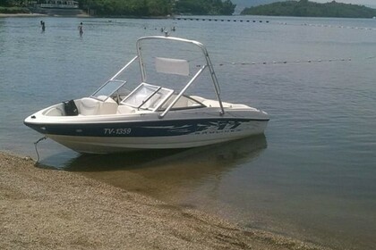 Miete Motorboot BAYLINER 175 Tivat