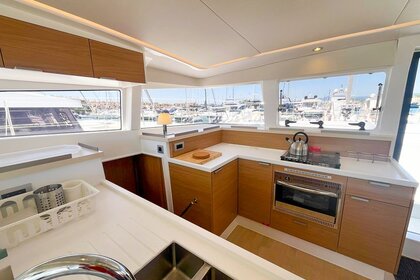 Verhuur Catamaran 15 BALI 4.2 (4D/2C) - AZ2 Cogolin