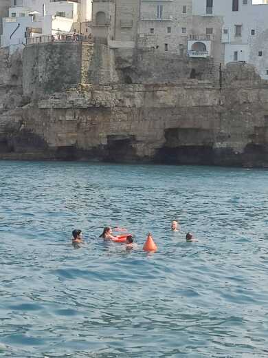 Bari Catamaran Fountaine Pajot Maldives 32 alt tag text