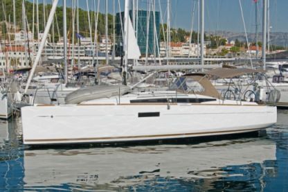 Noleggio Barca a vela Jeanneau Sun Odyssey 349 Spalato