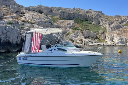 Location Bateau à moteur B2 Marine cap ferret 550 cabin cruiser Marseille