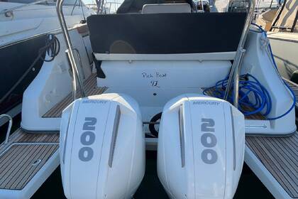 Hyra båt Motorbåt Beneteau Flyer 8.8 Saint-Raphaël