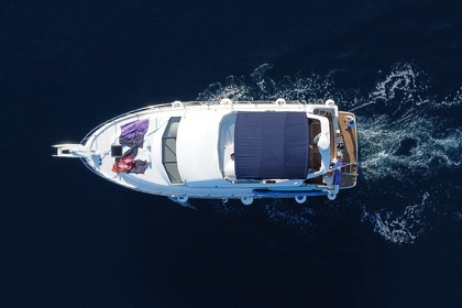 Miete Motorboot Bayliner 3988 Krnica