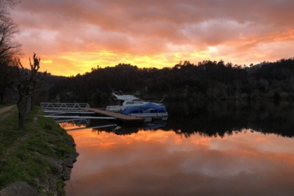 Fantástico Astondoa AS36 Fisher en alquiler