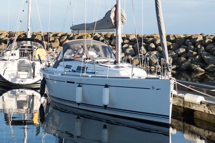 Rental Sailboat Dufour Yachts Dufour 34 - 3 cab. La Rochelle