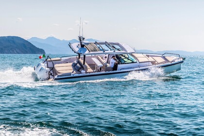 Charter Motorboat  Axopar 37  Sun Top Kea
