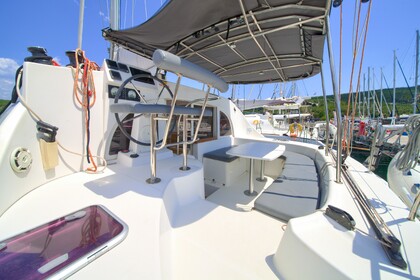 Location Catamaran Lagoon-Bénéteau Lagoon 380 - 4 + 2 cab. Punat