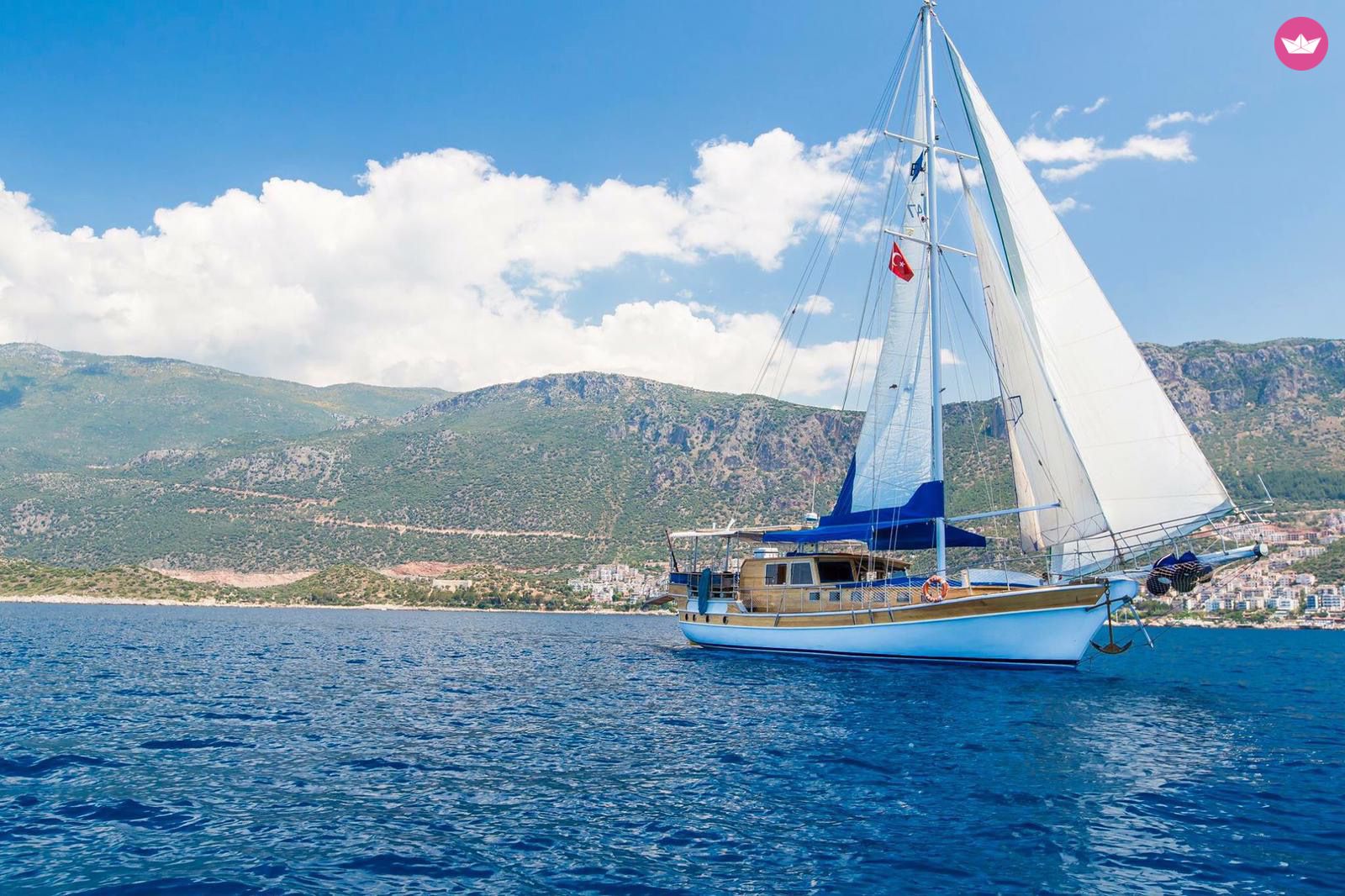 Goélette Traditional Gulet with a capacity of 8 people Ketch 19.5m 6