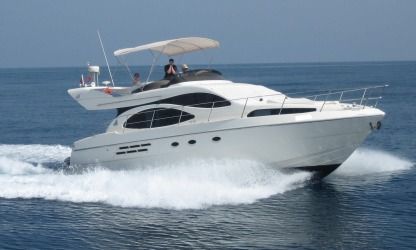 Charter Motorboat Azimut 46 Barcelona