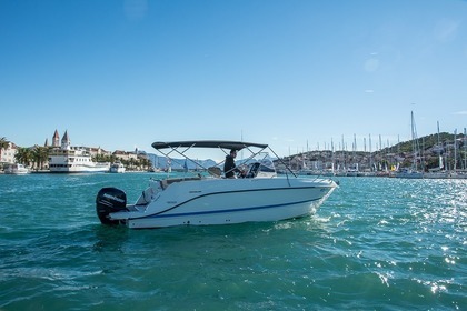 Rental Motorboat QUICKSILVER ACTIV 805 OPEN Trogir