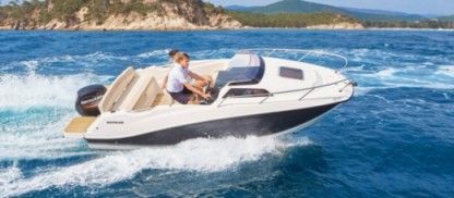 Аренда Моторное судно Quicksilver Activ 555 Cabin Ницца