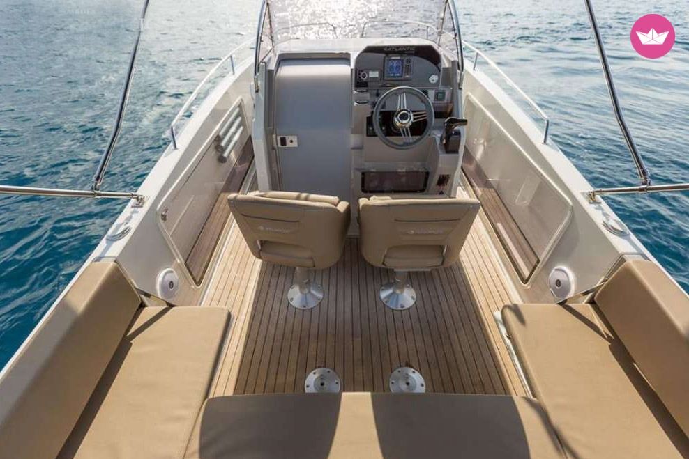 Bateau à moteur Atlantic Marine Open 750 250cv 4