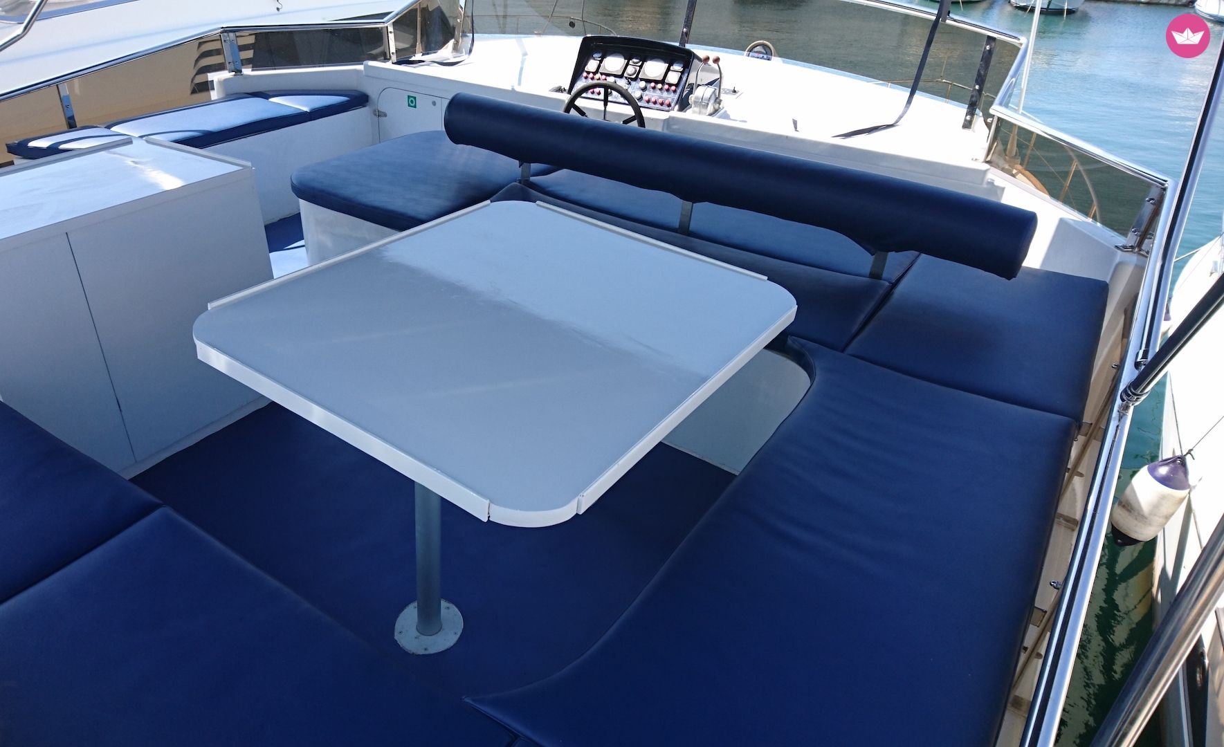 Charter Motorboat Wave Runner 50 Athens