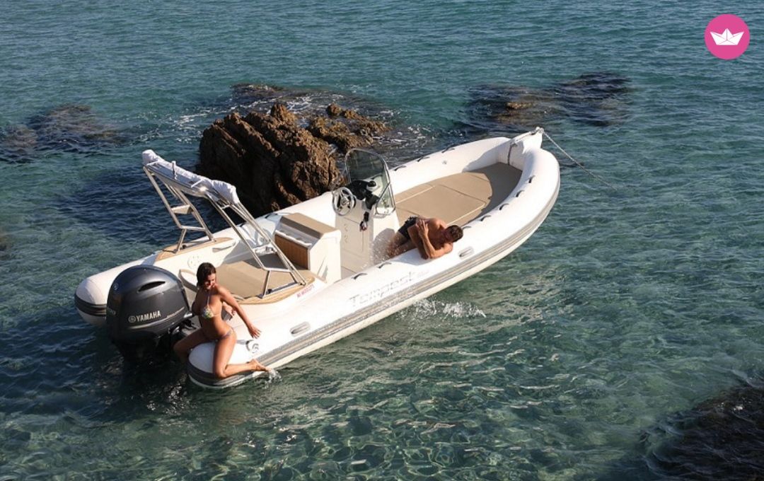 Bateau à moteur Capelli 650 175cv