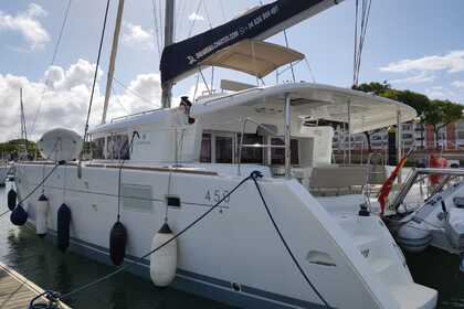Charter Catamaran Lagoon 450 f Mahón