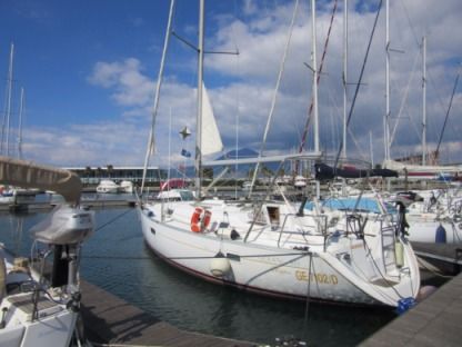 Charter Sailboat Beneteau Oceanis 361 Procida