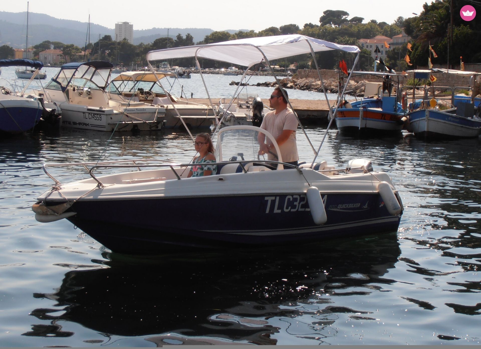 Motorboat Quicksilver Commander  