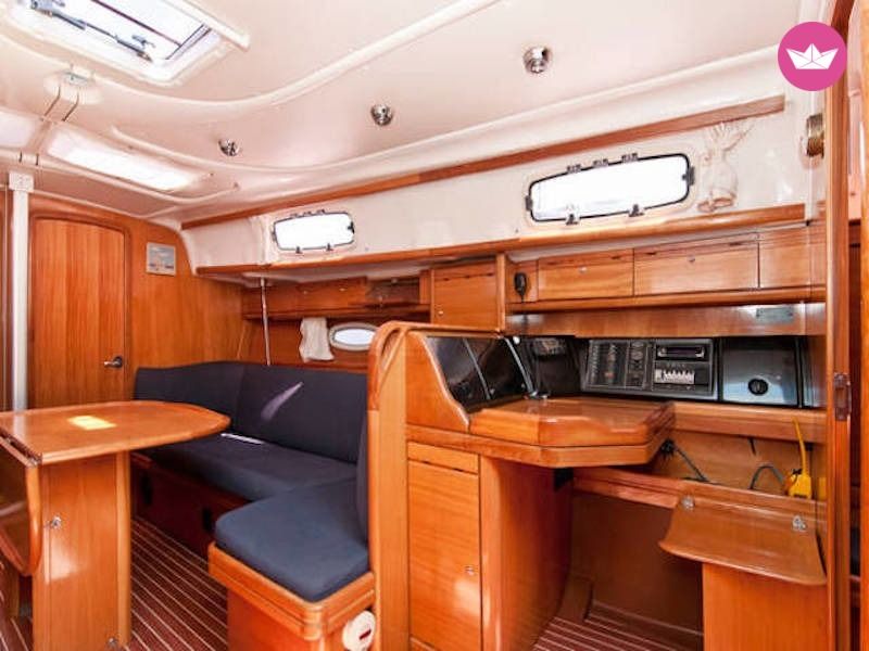 Sailboat Bavaria 37 Cruiser for hire