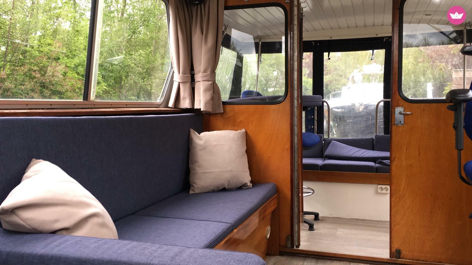Bateau à moteur Hooveld 860 peugot diesel 60 pk Hooveld 60cv 6