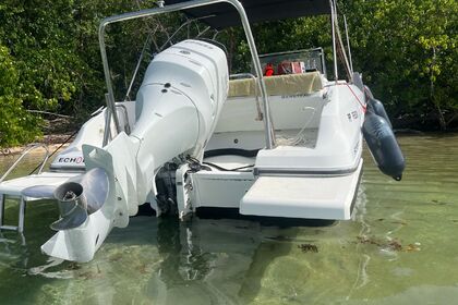 Rental Motorboat Beneteau Flyer 7.7 Le Gosier