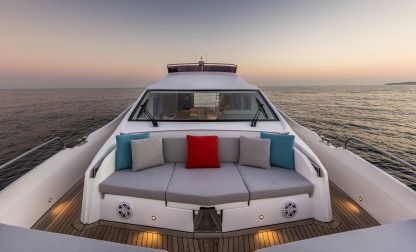 Charter Motorboat Numarine 62 Flybridge Hong Kong