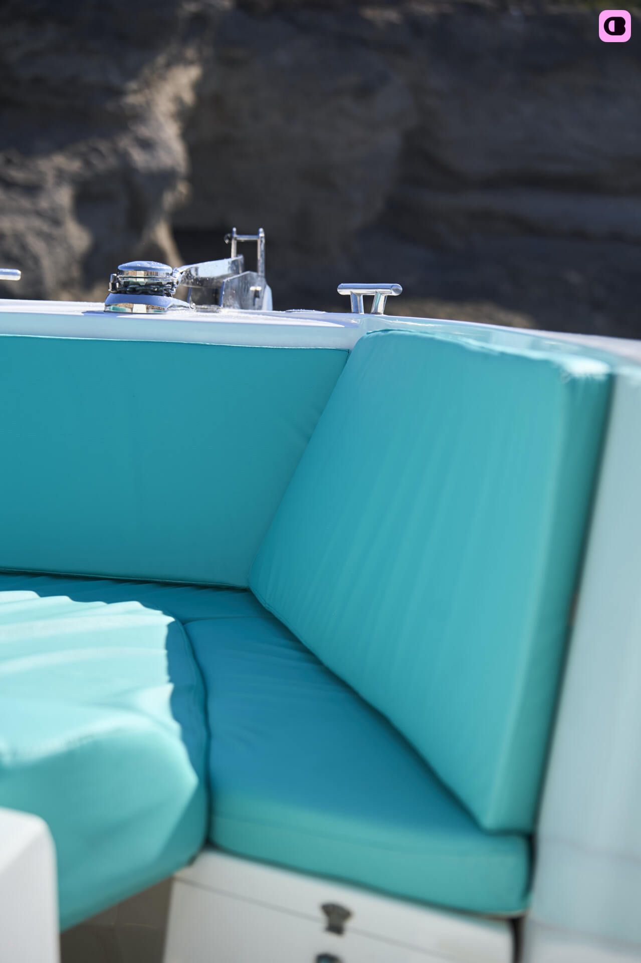 Bateau à moteur CATTLEYA X6 140cv 2