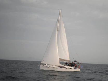 Charter Sailboat Beneteau Oceanis 40 Volos