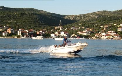 Alquiler Lancha Fisherman Tiburon 180 Open Vinišće