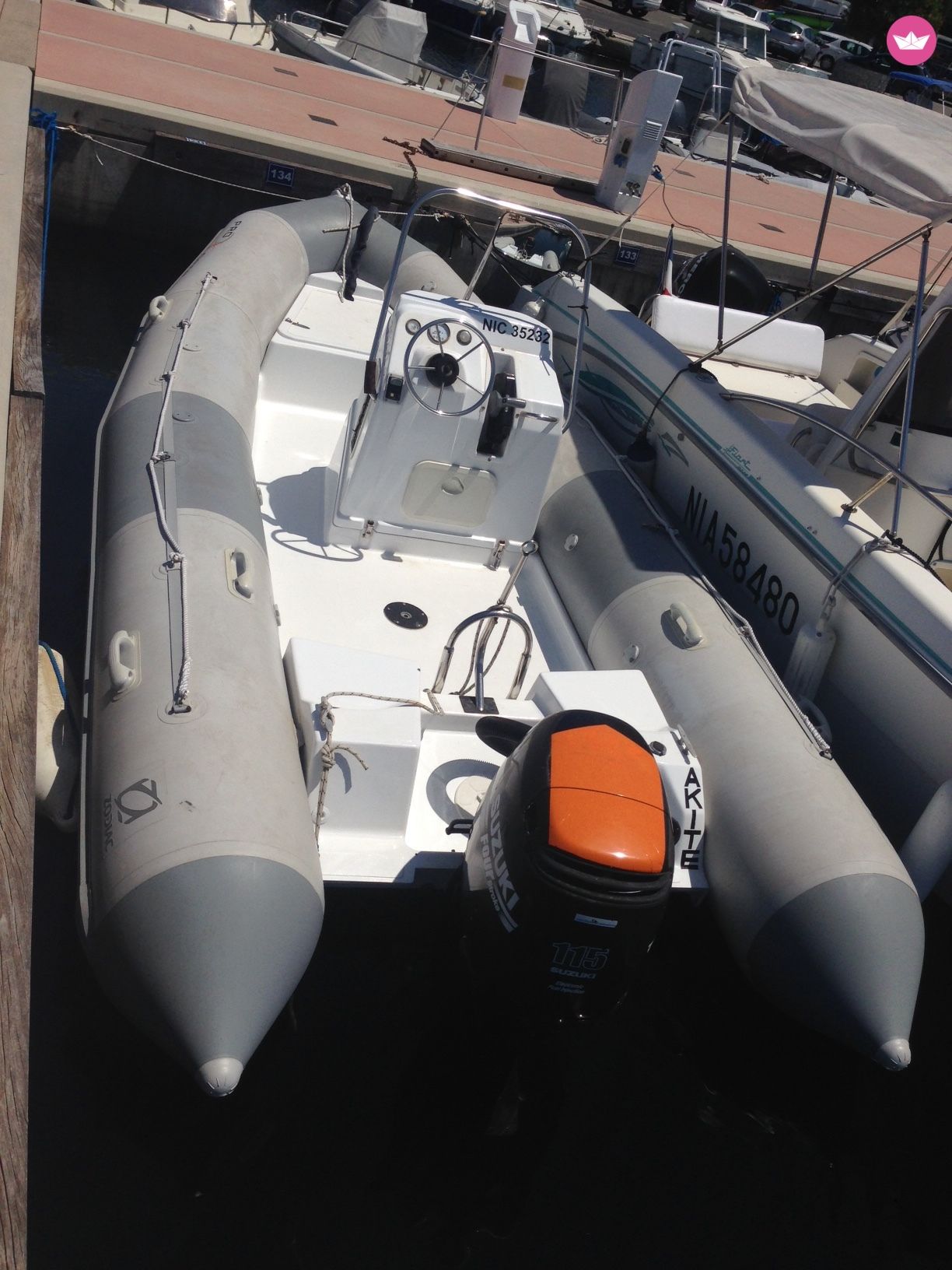 Location semi-rigide à Antibes de particuliers et professionnels