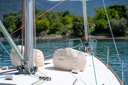 Verhuur Zeilboot Beneteau Oceanis 45 Tivat