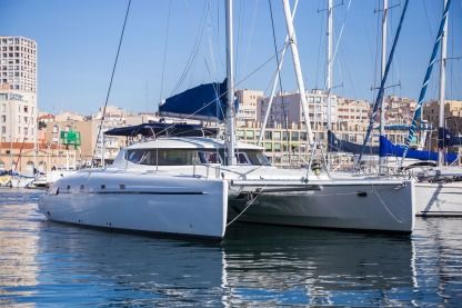 Charter Catamaran Fountaine Pajot Bahia 46 Marseille