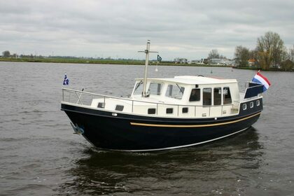 Rental Houseboat Multivlet 1100 Terherne