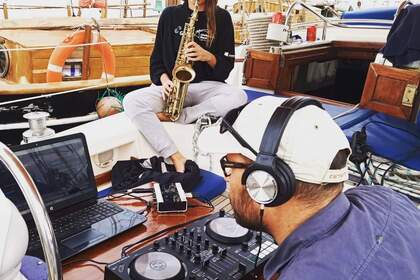 Descubre Barcelona desde el mar