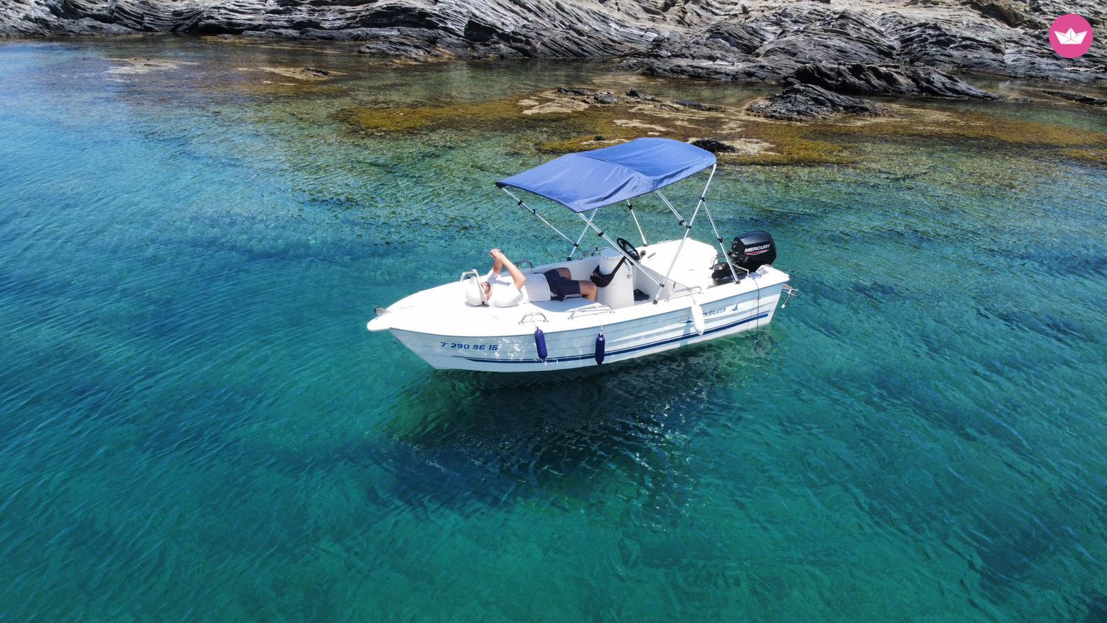 Bateau à moteur Quicksilver 440 15cv 2