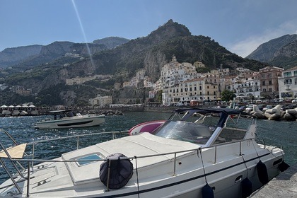 Noleggio Barca a motore Mochi Craft Dominator Sorrento