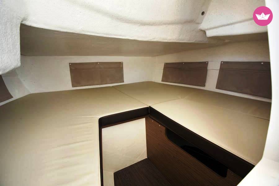 Charter motorboat in Split  