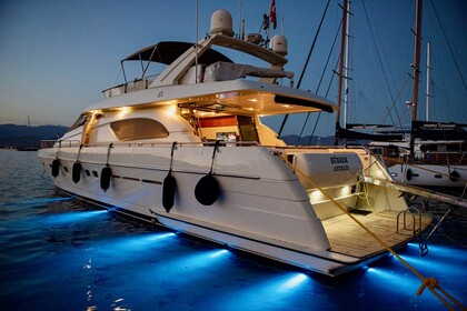 Hire Motor yacht Ferretti 72 Fethiye